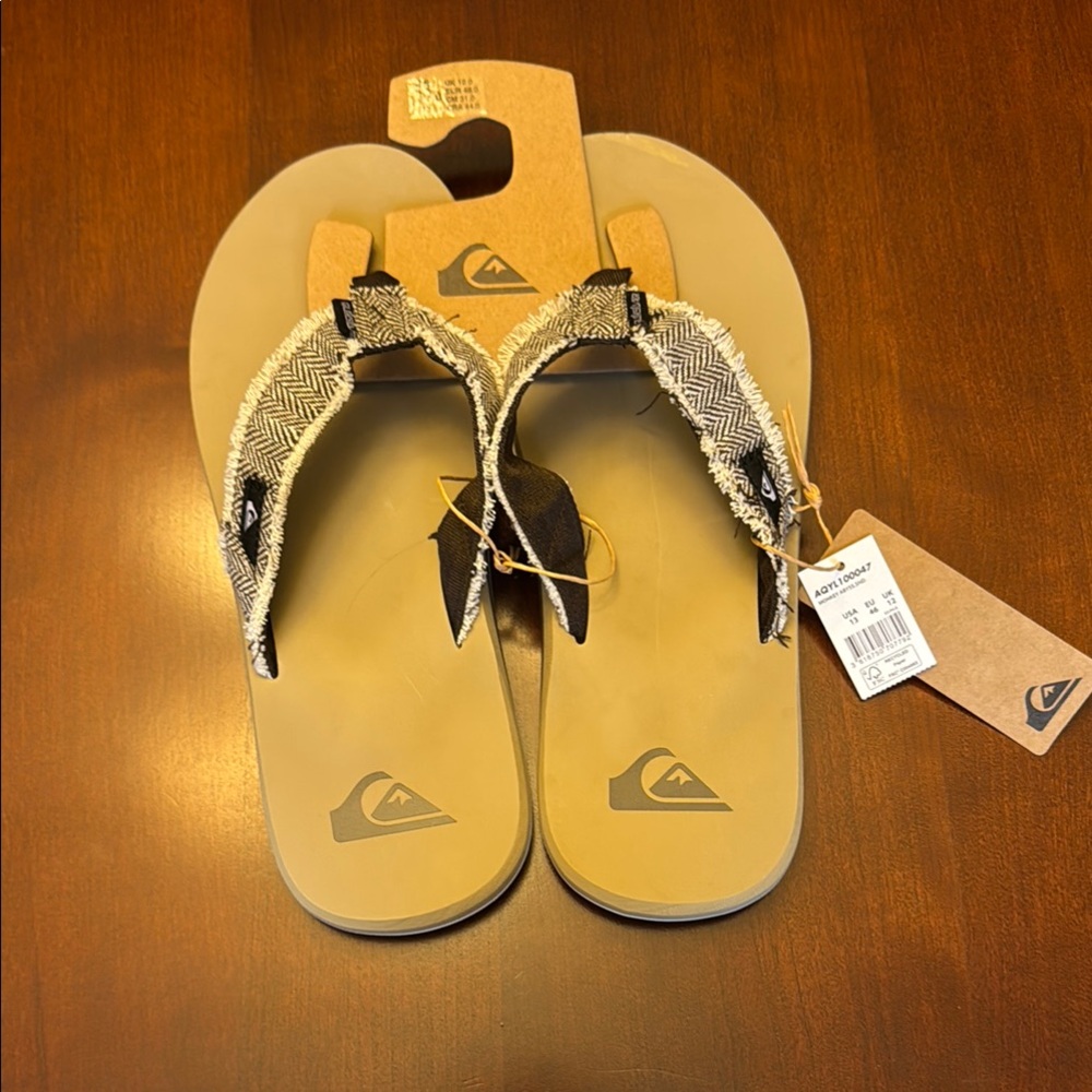 Quiksilver Beige Sandals - Flip Flops NWT